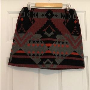 Gap size 0 Aztec printed mini skirt